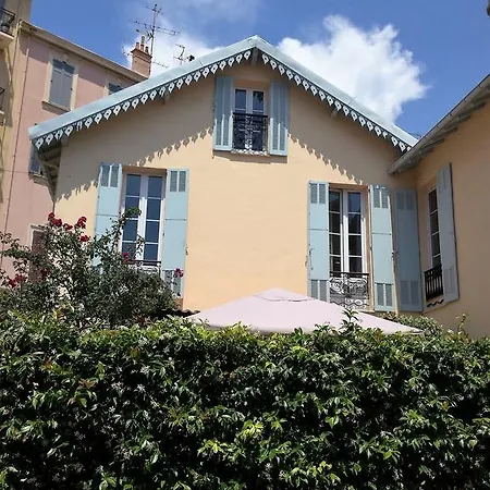 Moderne En Coeur De Ville קאן